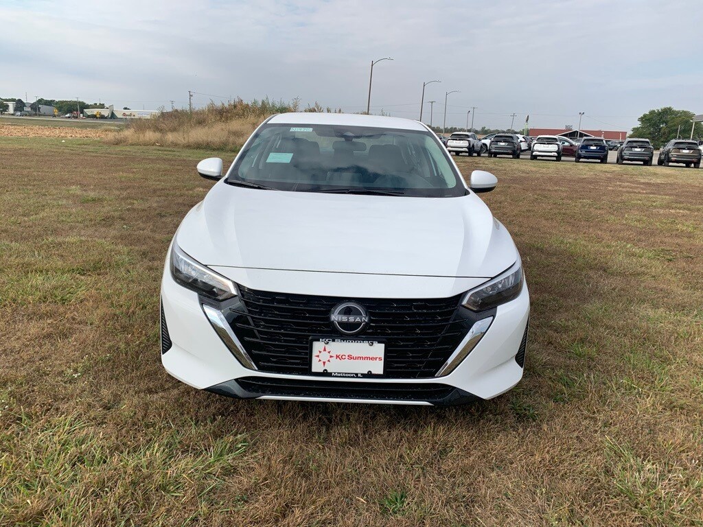 New 2025 Nissan Sentra SV Sedan