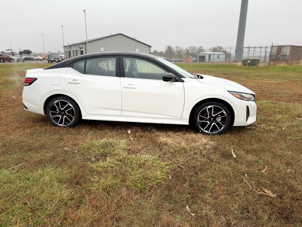 New 2025 Nissan Sentra SR Sedan