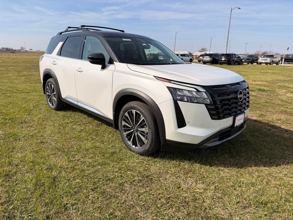 New 2026 Nissan Pathfinder Platinum SUV