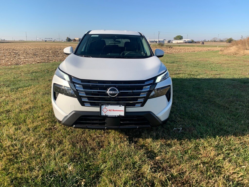 New 2026 Nissan Rogue SV SUV