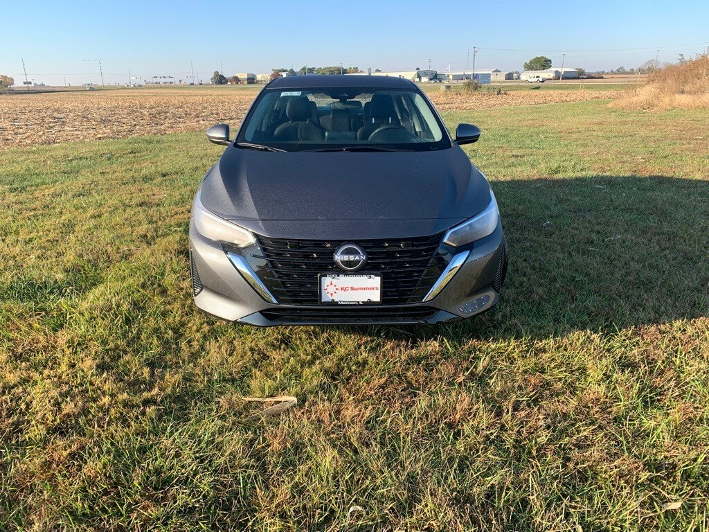 New 2025 Nissan Sentra SV Sedan