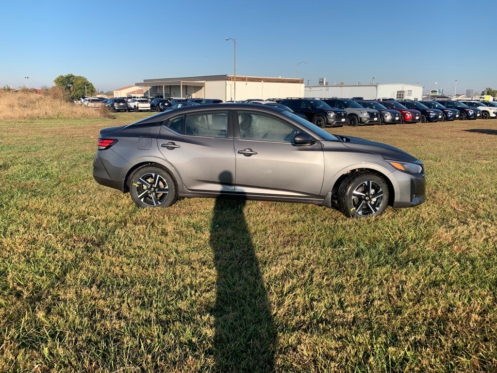 New 2025 Nissan Sentra SV Sedan