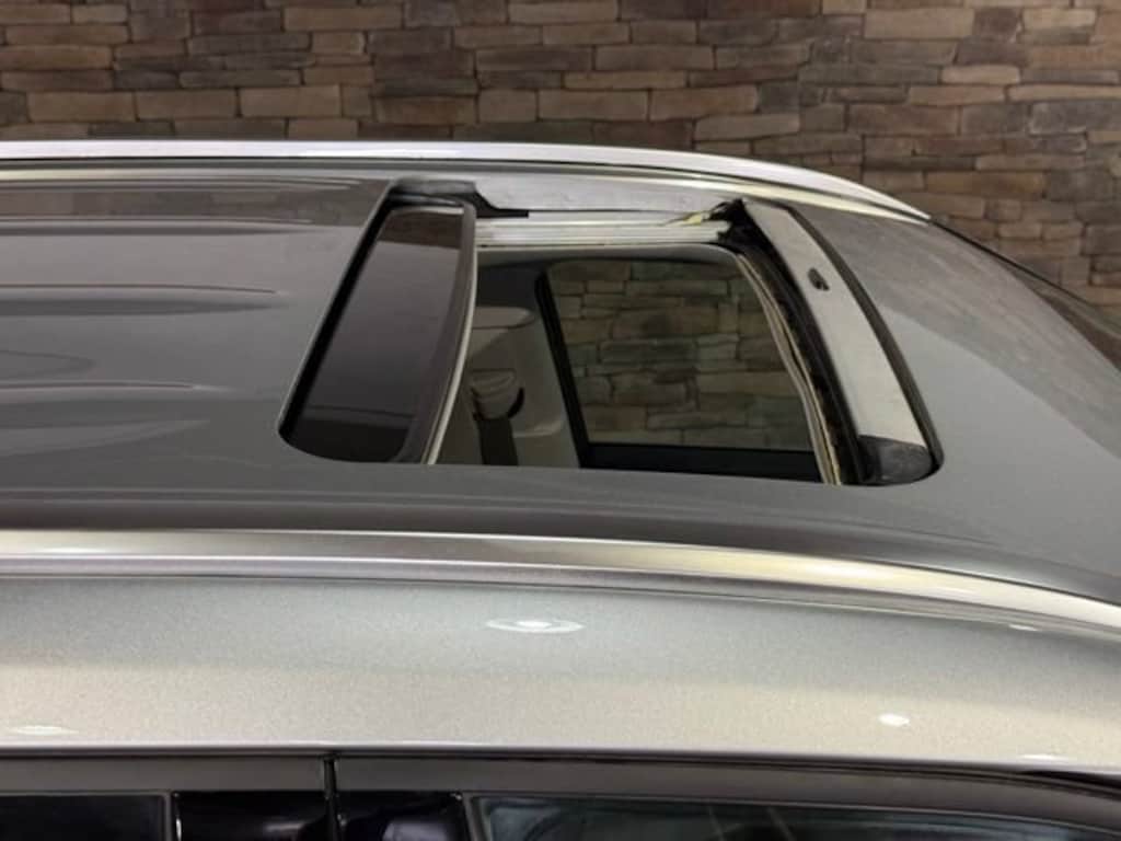 Used 2021 Toyota Highlander XLE SUV