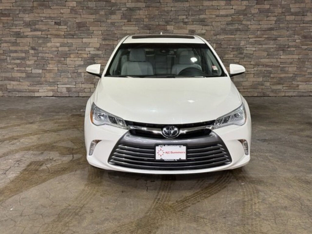 Used 2017 Toyota Camry XLE Sedan