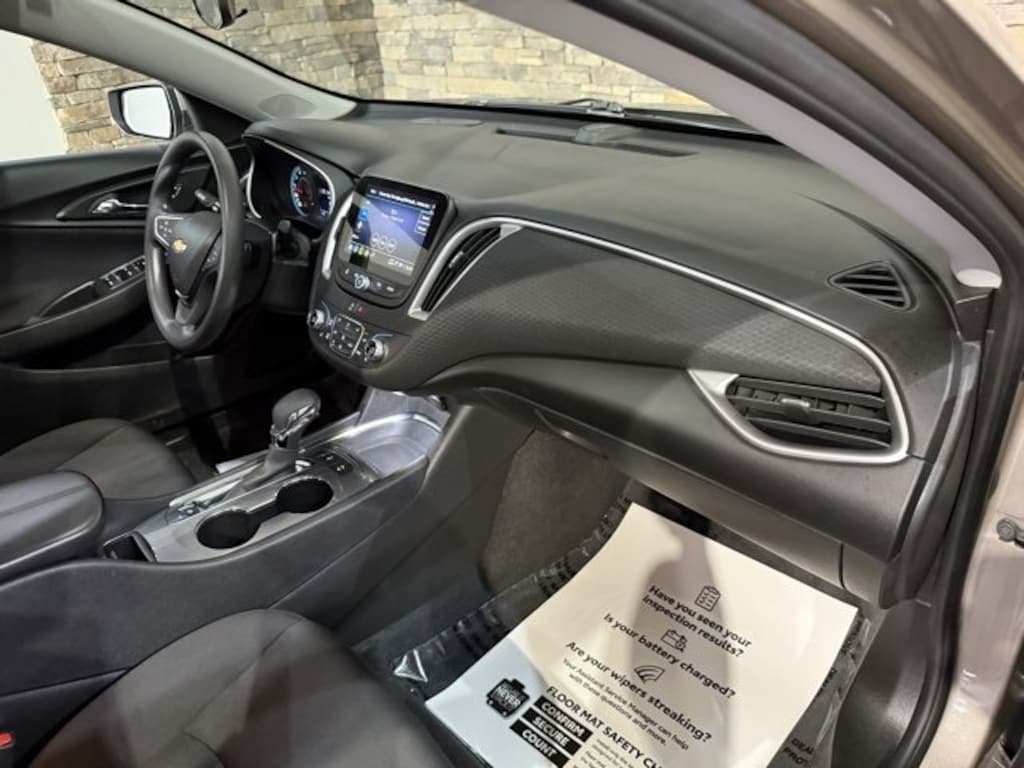 Used 2024 Chevrolet Malibu 1LT Sedan