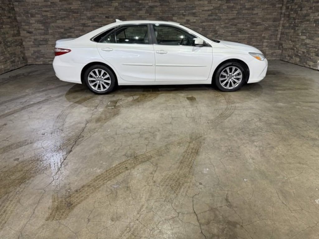 Used 2017 Toyota Camry XLE Sedan