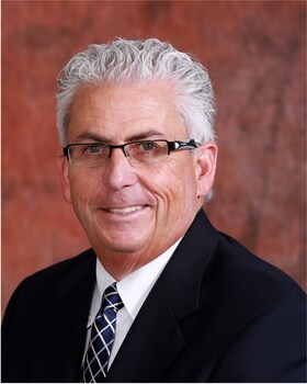 Staff member Mike Genta from ID_4654e974abd4
