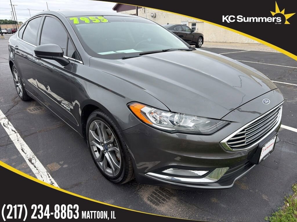 Used 2017 Ford Fusion Hybrid SE Sedan