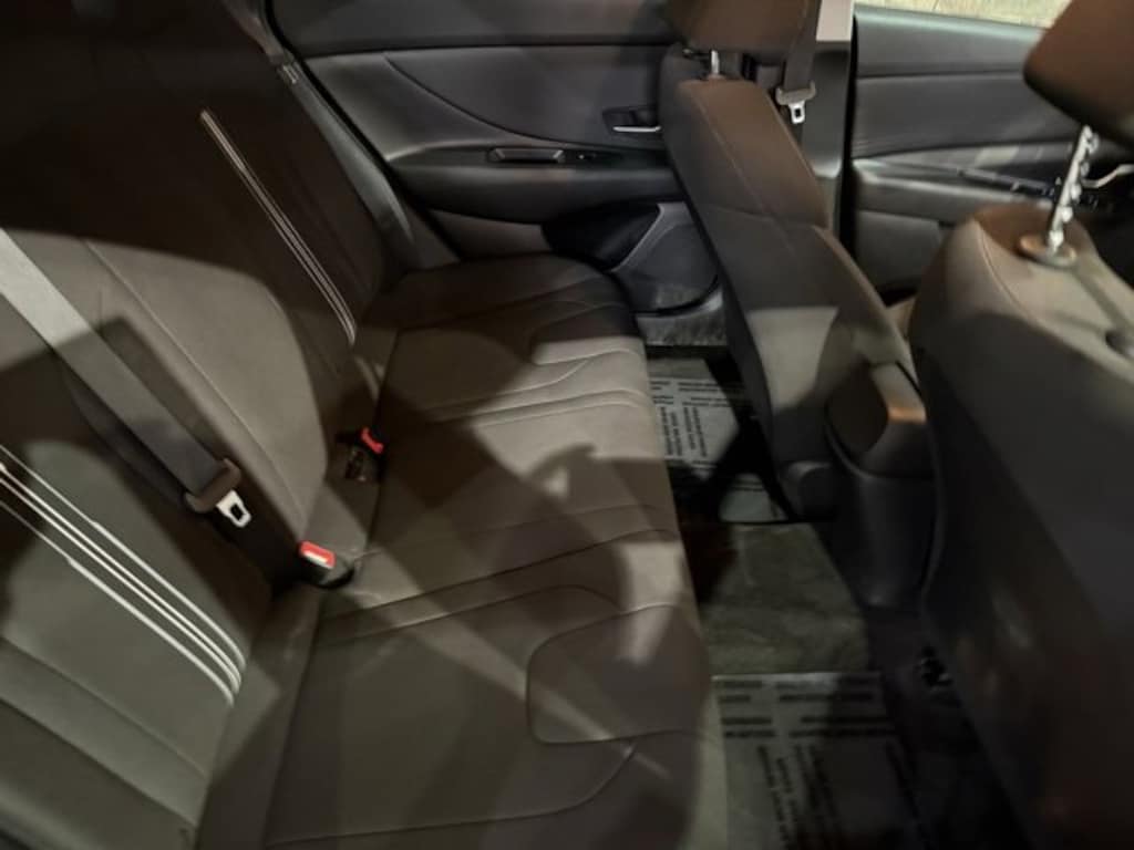 Used 2023 Hyundai Elantra SEL Sedan