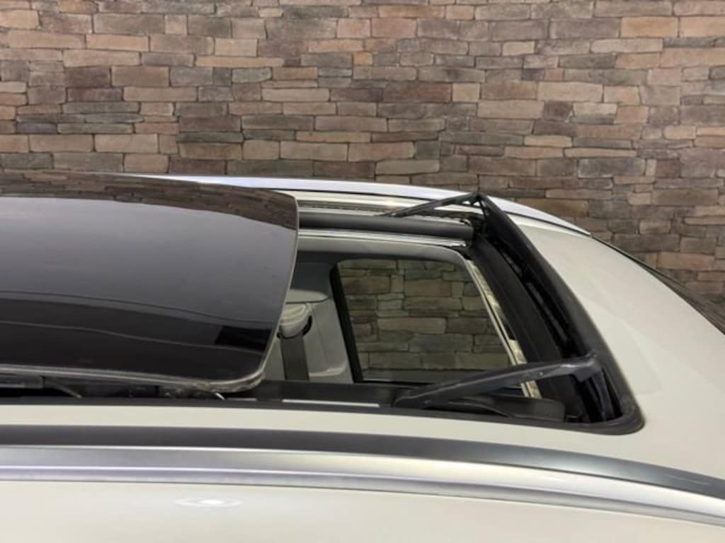 Used 2021 Toyota Highlander Hybrid Platinum SUV