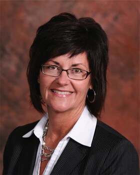 Staff member Cindy Boyer from ID_4654e974abd4