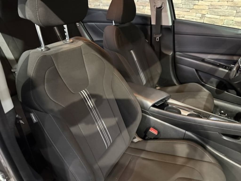 Used 2023 Hyundai Elantra SEL Sedan