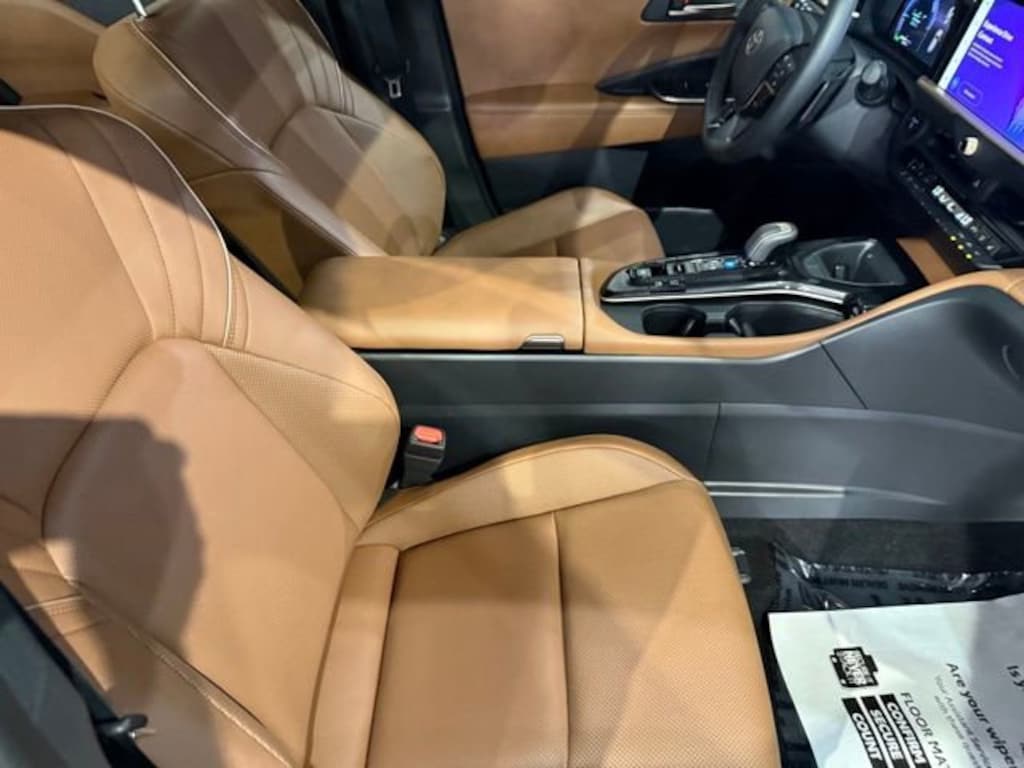 Used 2025 Toyota Crown Signia XLE SUV