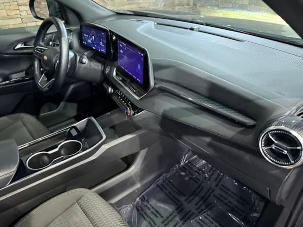 Used 2025 Chevrolet Equinox LT SUV