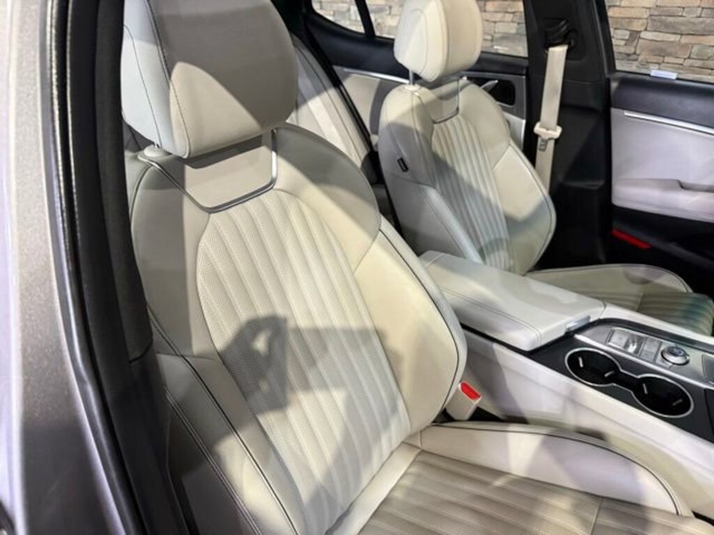 Used 2022 Genesis G70 2.0T Sedan