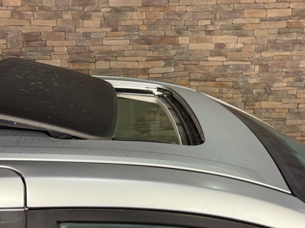 Used 2017 Toyota Sienna XLE Premium 8 Passenger Van