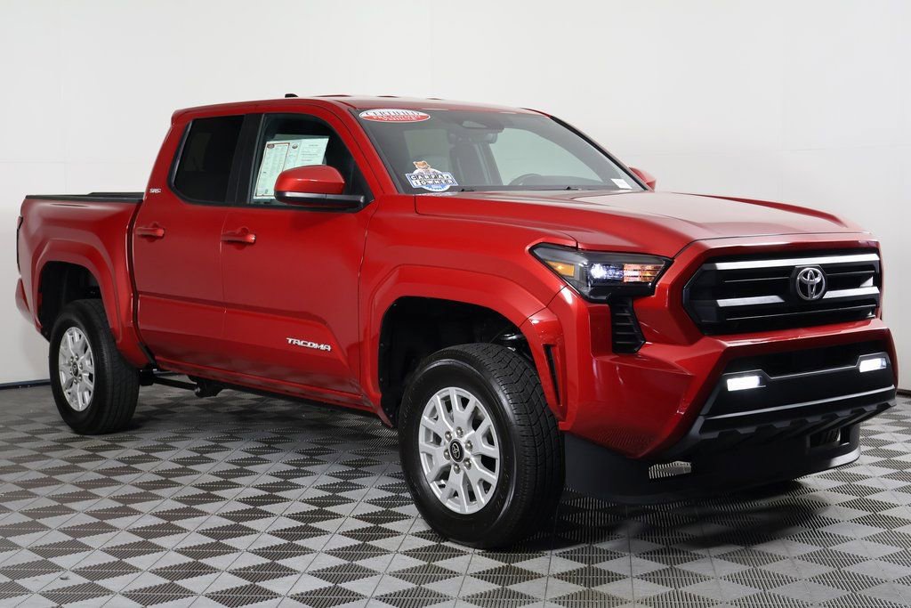 2025 Toyota Tacoma SR5 4x4 photo 3
