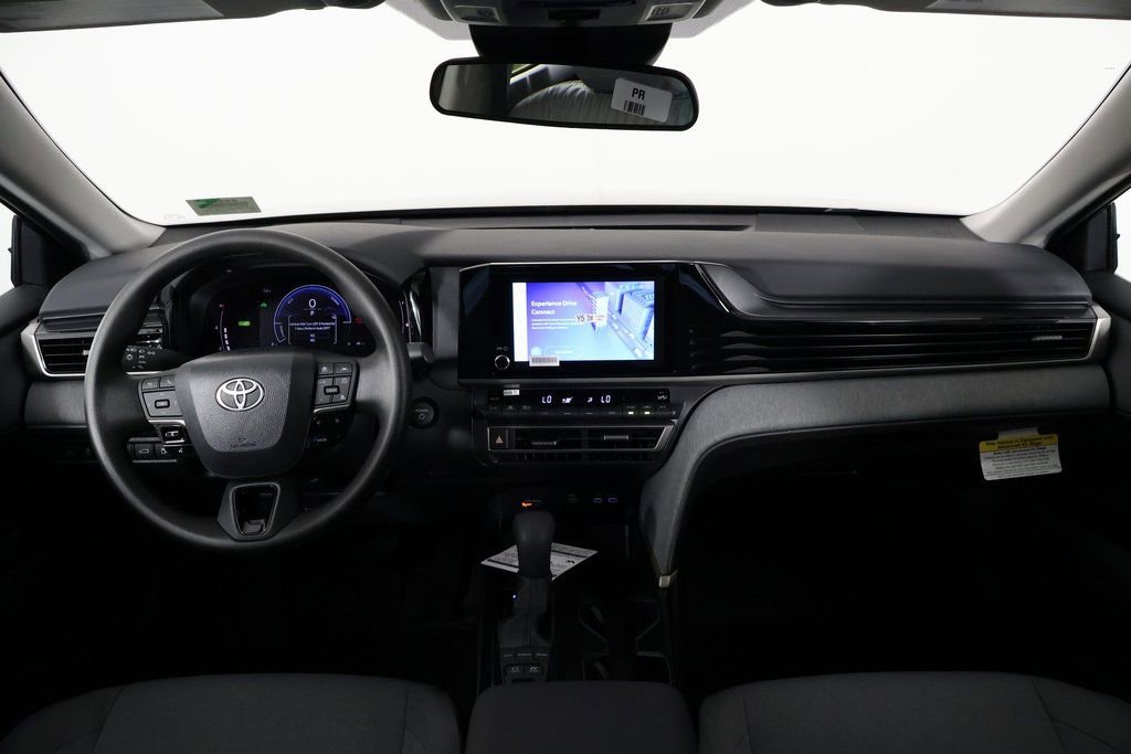 2026 Toyota Camry LE photo 4