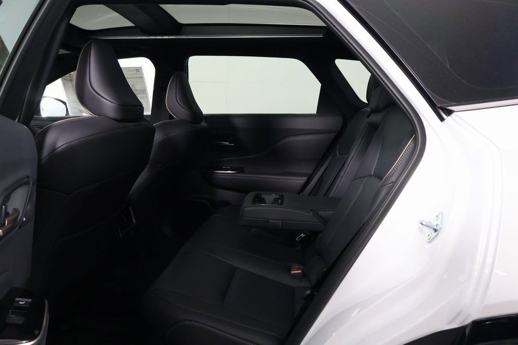 2026 Toyota Crown Signia Limited photo 6
