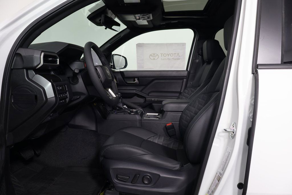 2026 Toyota Tacoma TRD Off-Road photo 5
