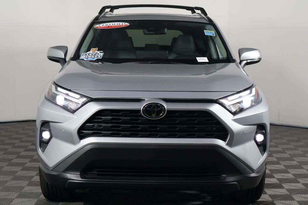 2025 Toyota RAV4 XLE Premium photo 2