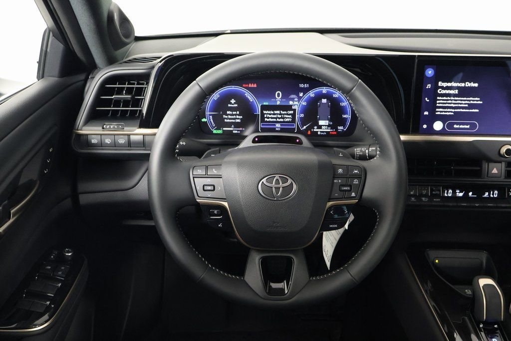 2026 Toyota Crown Signia Limited photo 3