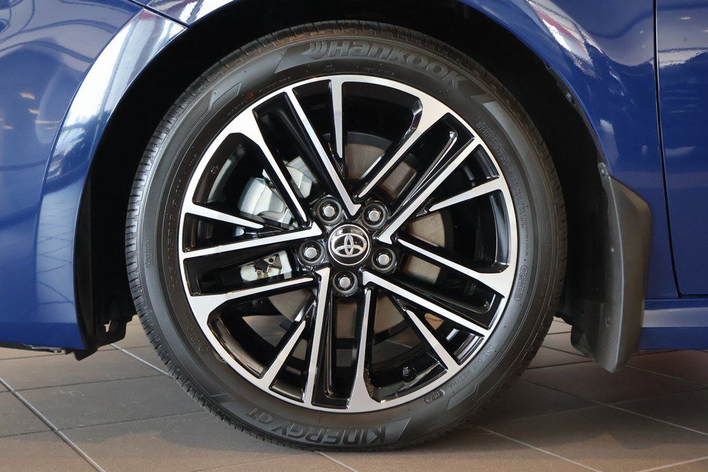 2026 Toyota Camry XLE - Photo 14
