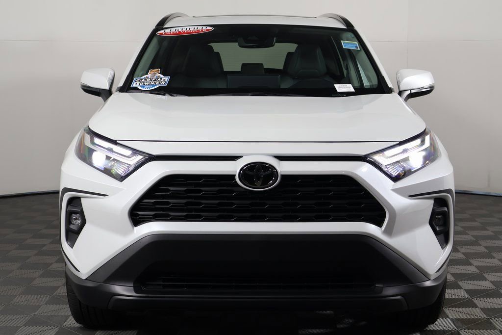 2025 Toyota RAV4 XLE Premium photo 2