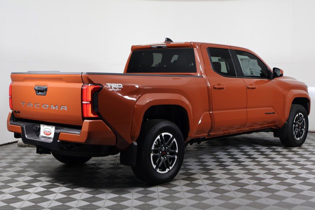 2025 Toyota Tacoma TRD Sport 4x4 photo 4
