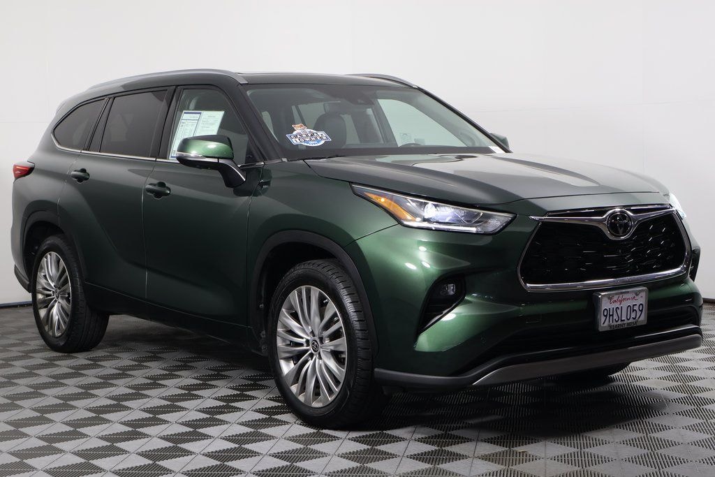 Used 2023 Toyota Highlander Platinum SUV