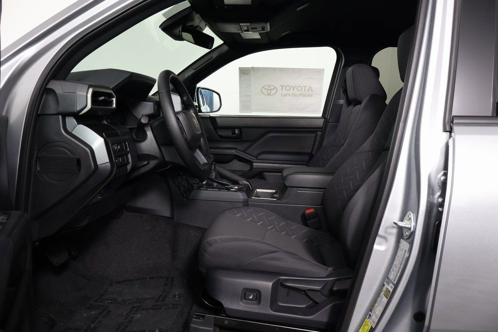2026 Toyota Tacoma SR5 photo 5