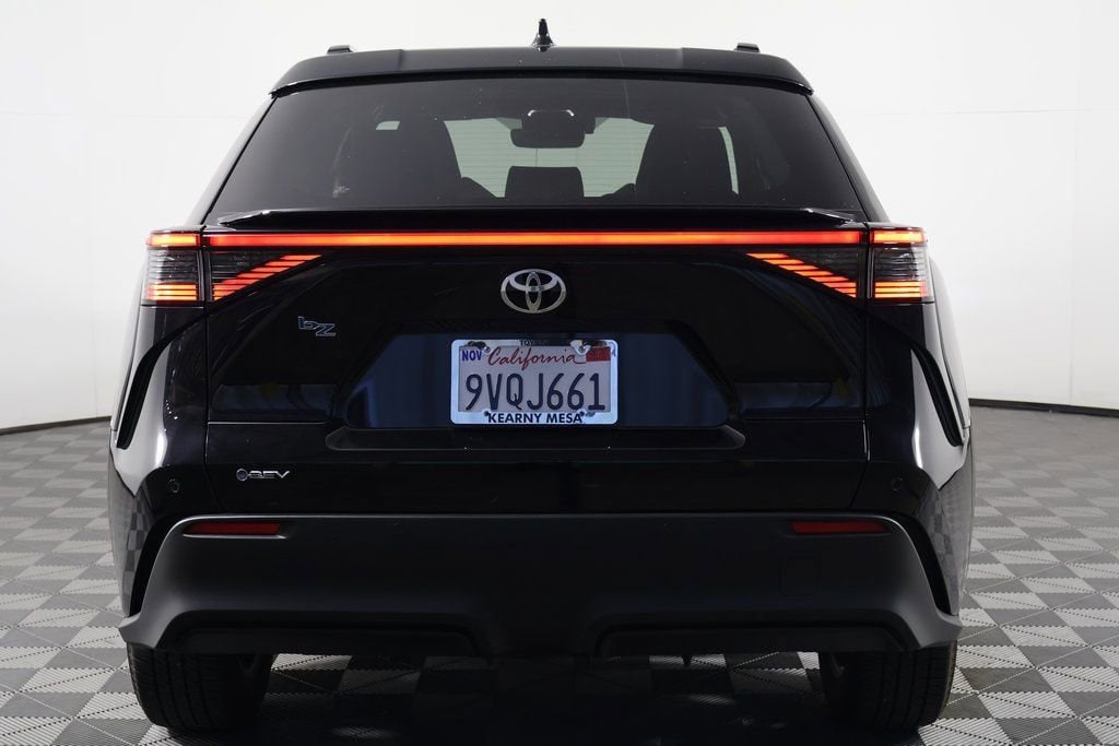 2026 Toyota bZ XLE photo 5