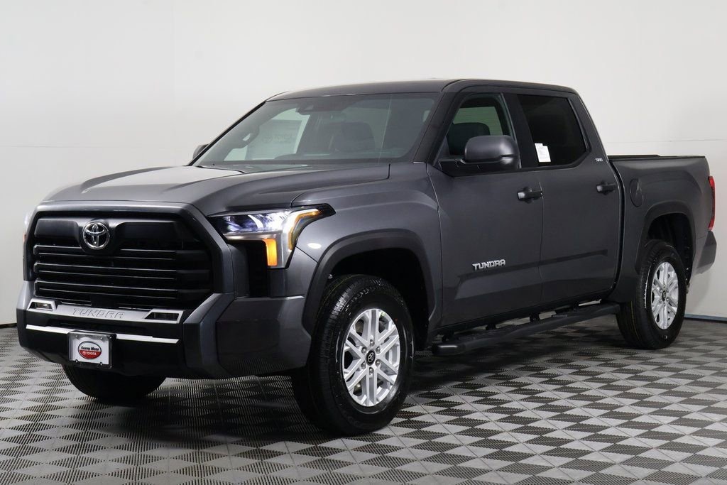 New 2026 Toyota Tundra SR5 SR5 CREWMAX 5.5