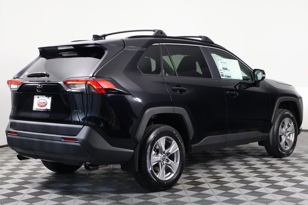 New 2025 Toyota RAV4 XLE XLE FWD SUV