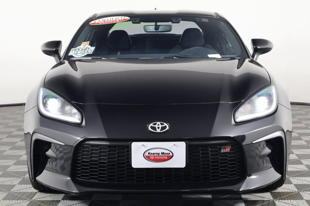 2025 Toyota GR86 Premium photo 2