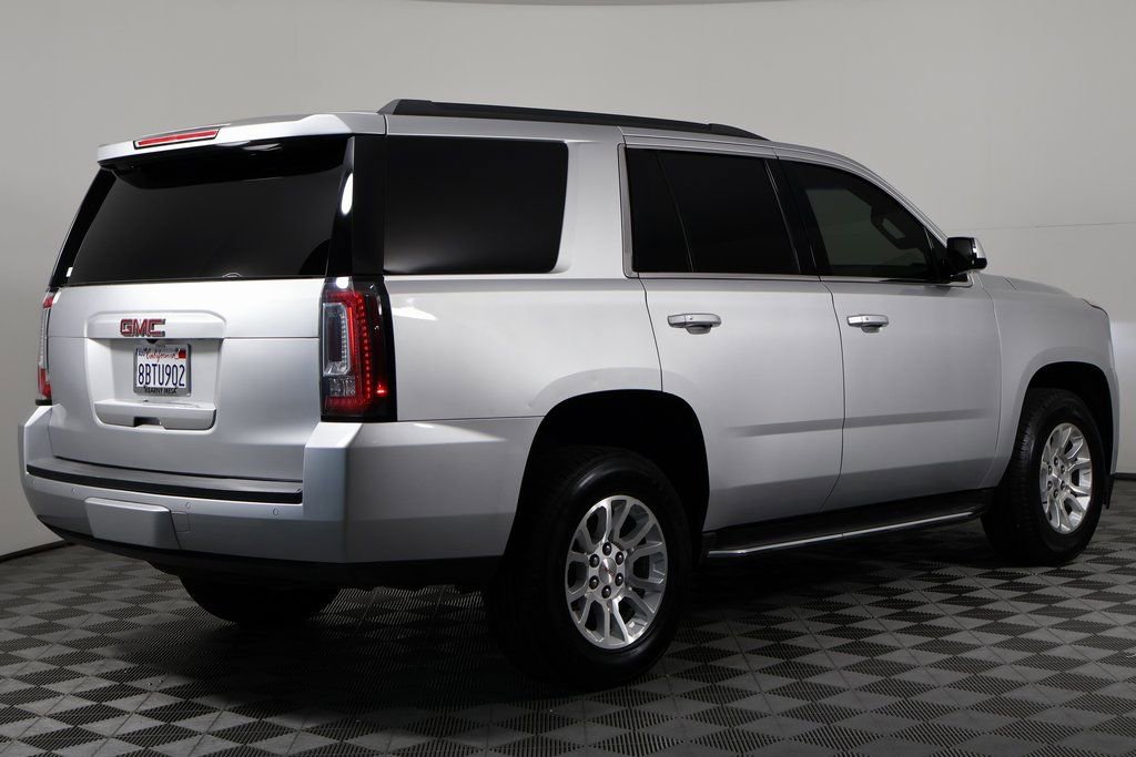 2017 Gmc Yukon SLT photo 4