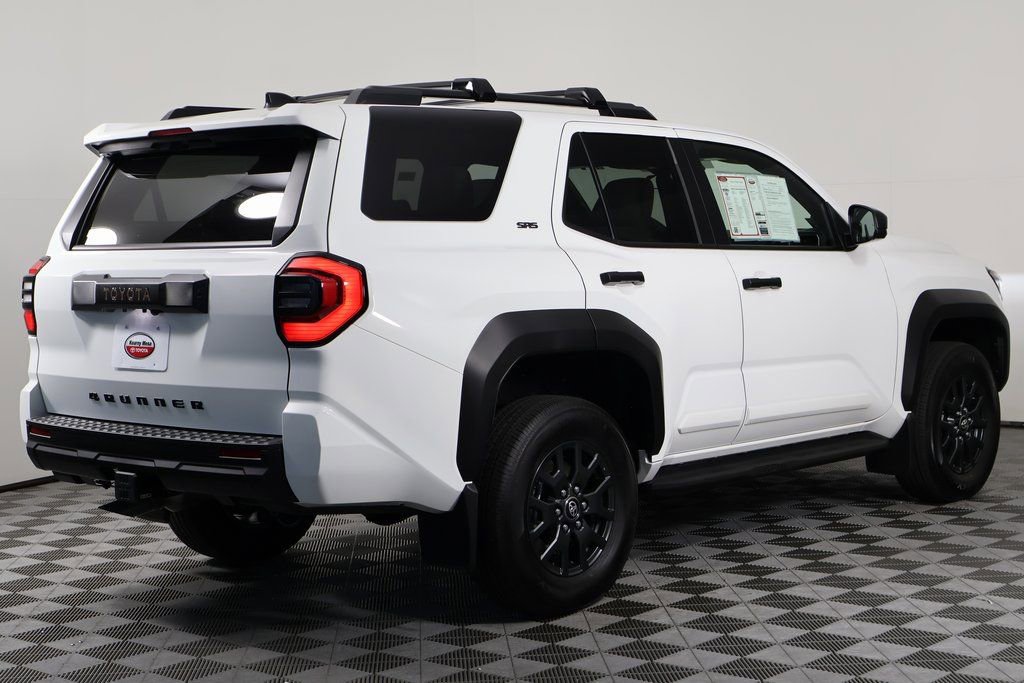 2025 Toyota 4Runner SR5 photo 4