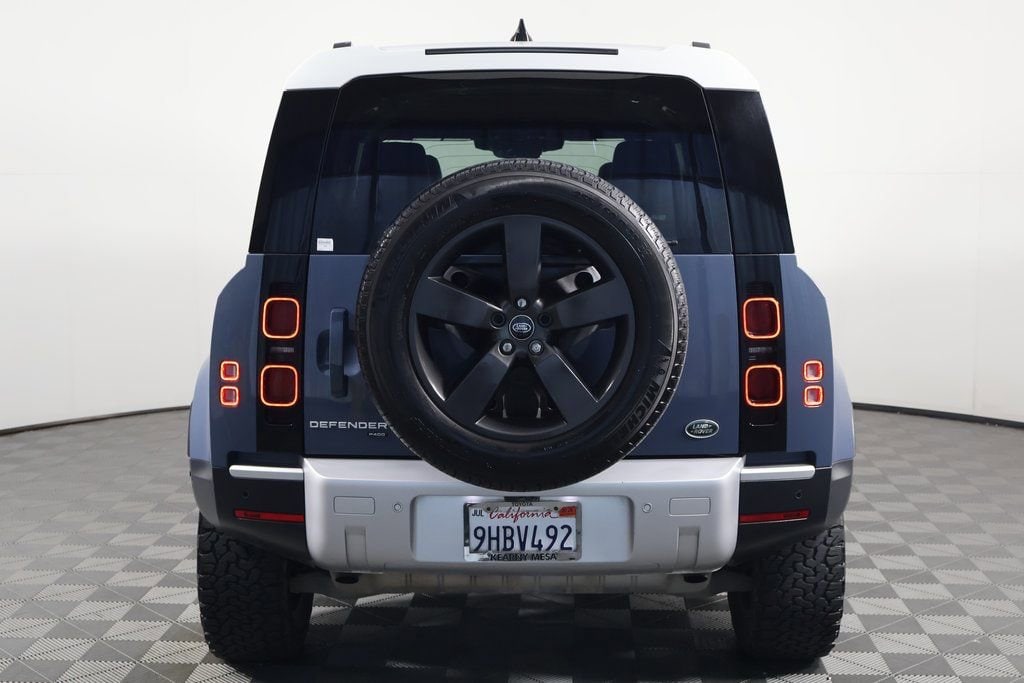 2023 Land Rover Defender 110 SE photo 5