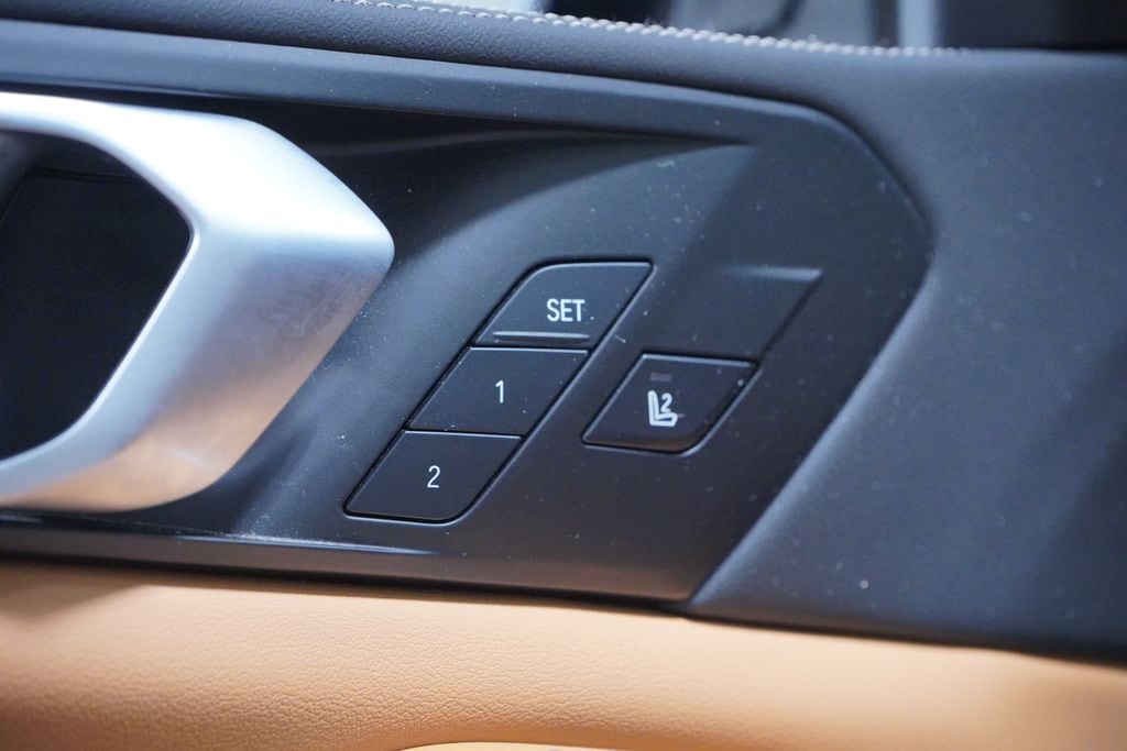 2025 BMW X5 M60i - Photo 22