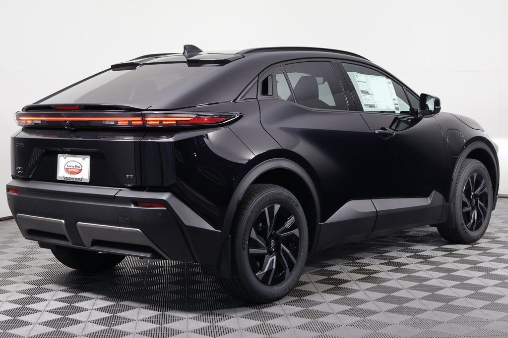 New 2026 Toyota C-HR SE SE AWD