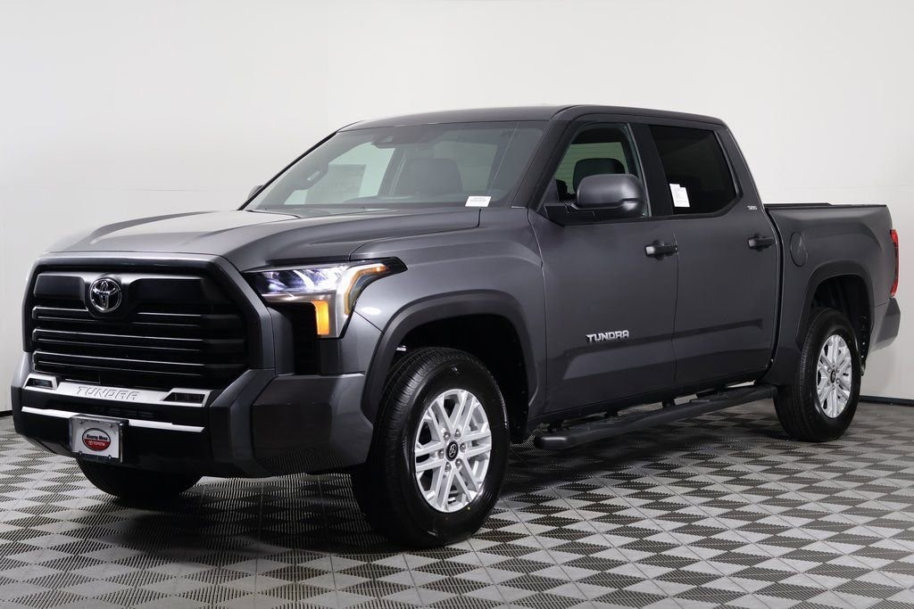 New 2026 Toyota Tundra SR5 SR5 CREWMAX 5.5