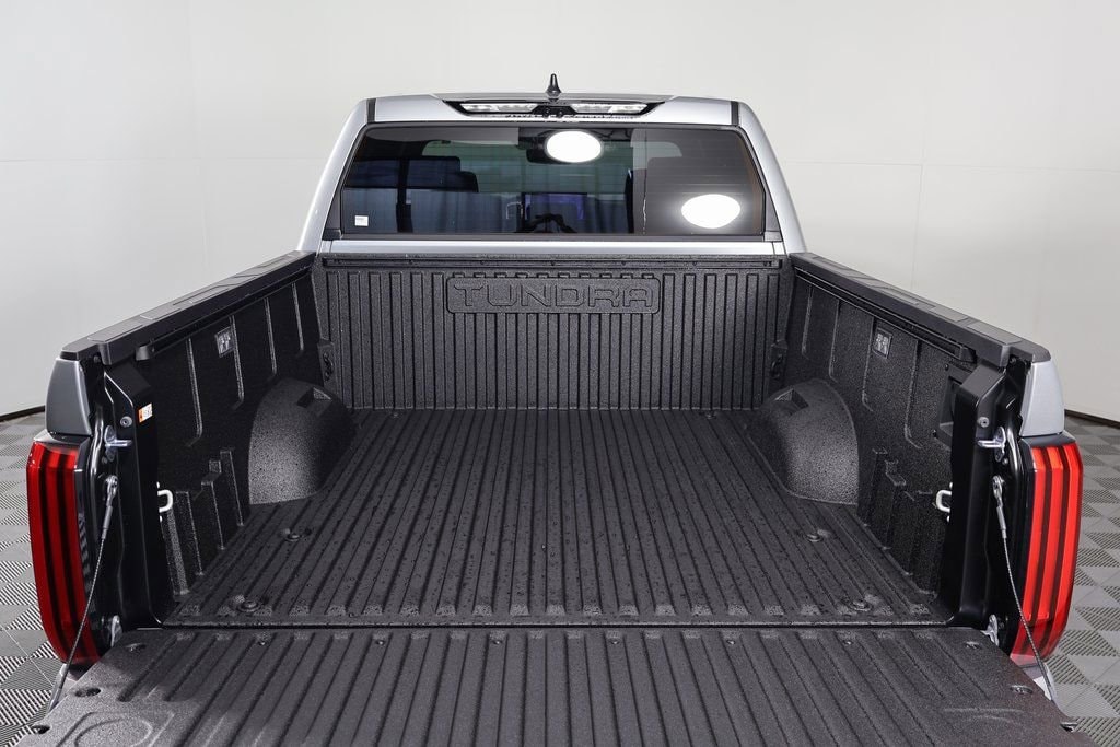 2026 Toyota Tundra Limited - Photo 8