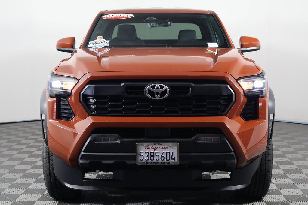 2025 Toyota Tacoma TRD photo 2