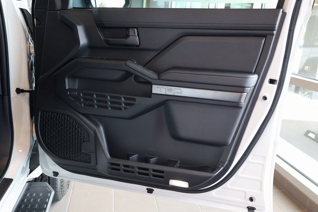 2026 Toyota 4Runner TRD Off-Road Premium - Photo 10