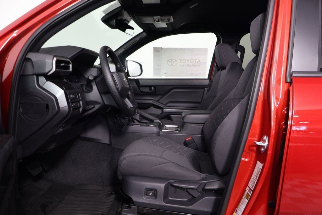 2026 Toyota Tacoma SR5 photo 5