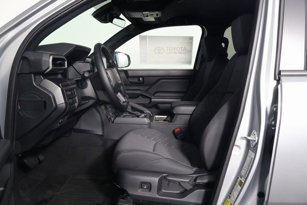 2026 Toyota Tacoma SR5 photo 5