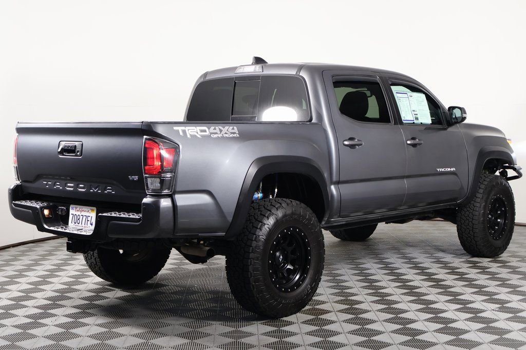 2021 Toyota Tacoma TRD Off-Road V6 photo 4
