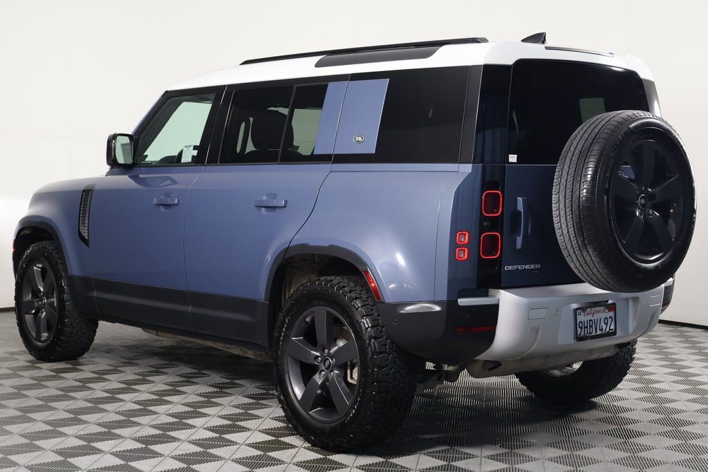 2023 Land Rover Defender 110 SE photo 6
