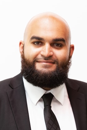 Staff member Sina Salemian from ID_25b141749475