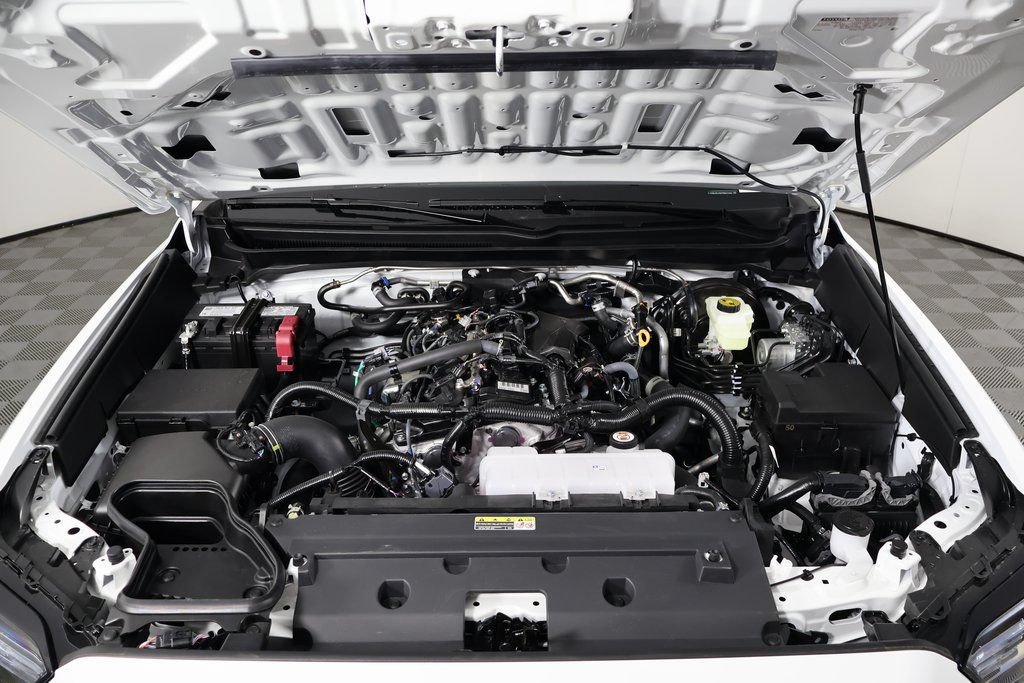 2026 Toyota Tacoma SR5 - Photo 9